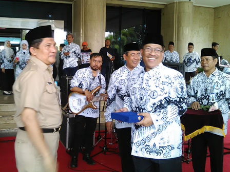 Pencarian PGRI Coblong - Persatuan Guru Republik Indonesia Cabang Coblong